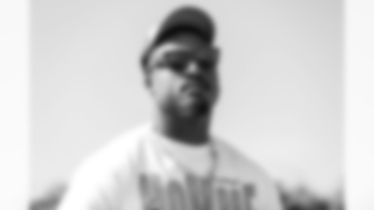 DL Justin Eboigbe (92)
