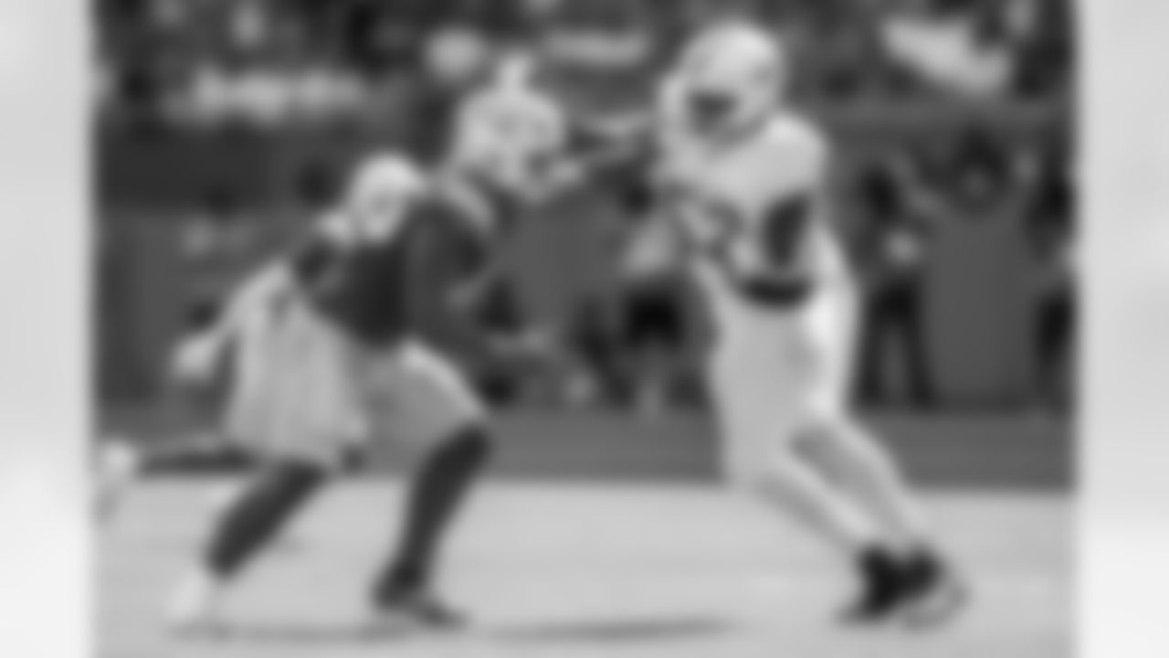Check out the best shots from the Chargers Week 6 matchup against the Dolphins!