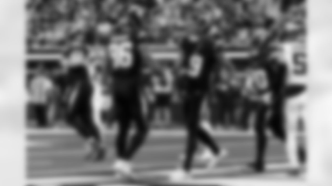 Check out the best shots from the Chargers Week 8 matchup against the Vikings!