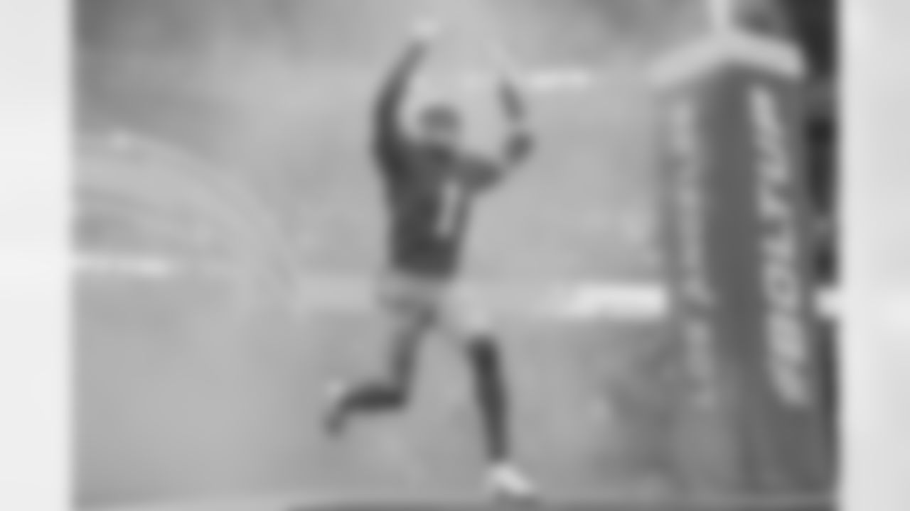 The Los Angeles Chargers play the Dallas Cowboys on Monday, October 16, 2023 at SoFi Stadium in Inglewood, CA.
[FINAL SCORE: LAC 17 - DAL 20]