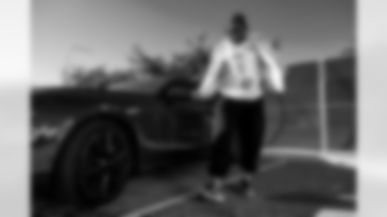 Take a look back at the best photos of the Chargers best arrival fits of the 2025 season.