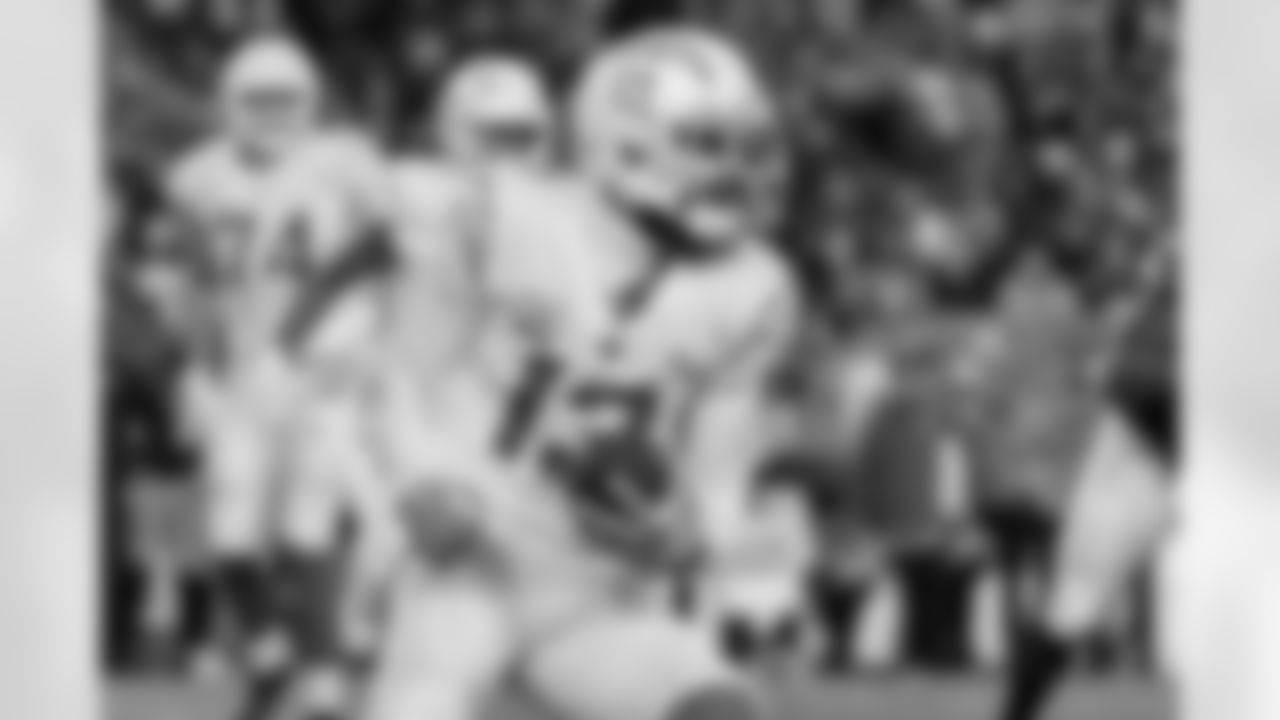 The Los Angeles Chargers play the Philadelphia Eagles on Sunday, November 7, 2021 at Lincoln Financial Field in Philadelphia, PA.
[FINAL SCORE: LAC 27 - PHI 24]