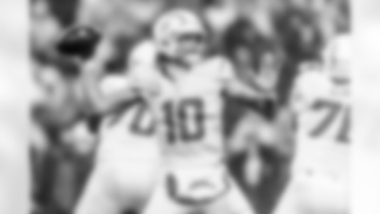 The Los Angeles Chargers play the New England Patriots on Sunday, December 3, 2023 at Gillette Stadium in Foxborough, MA.
[FINAL SCORE: LAC 6 - NE 0]