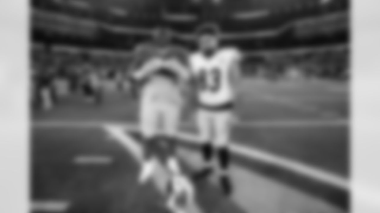 DL Naquan Jones (96)