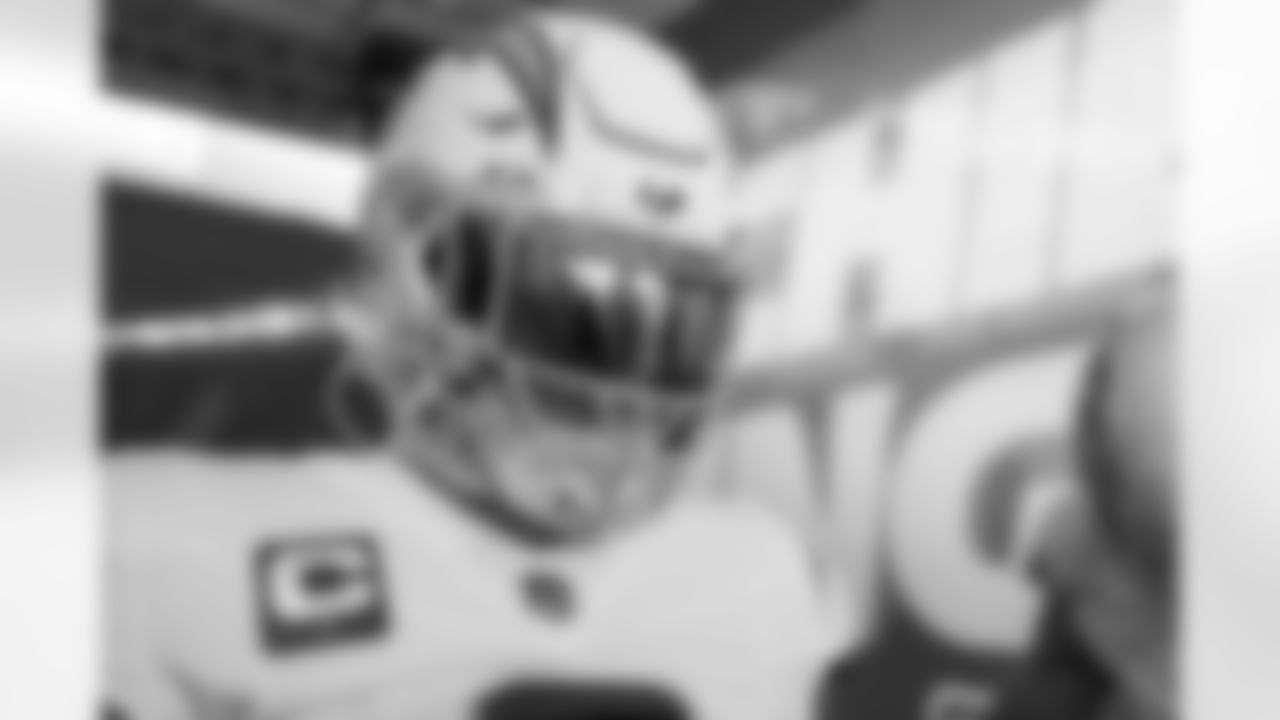 Check out the best shots from the Chargers Week 15 matchup against the Chiefs!