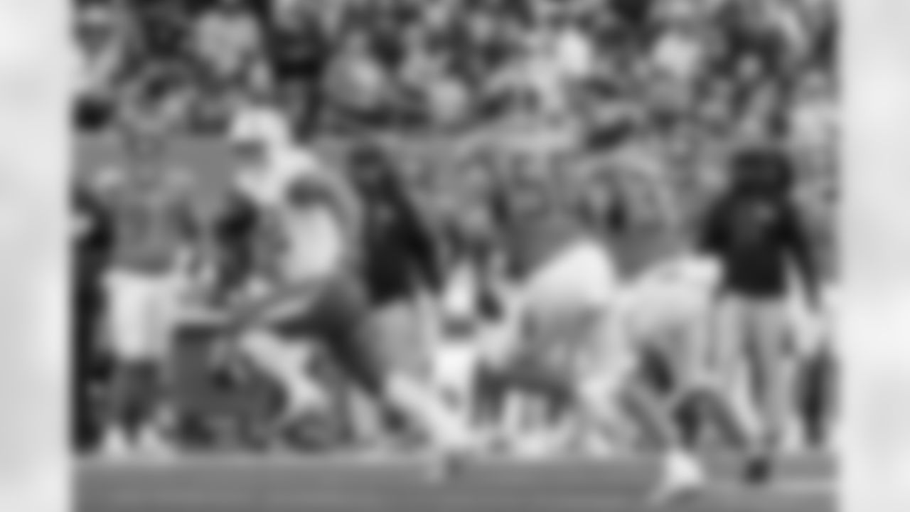 The Los Angeles Chargers play the Tennessee Titans on Sunday, November 2, 2025 at Nissan Stadium in Nashville, TN.
[FINAL SCORE: LAC 27 - TEN 20]