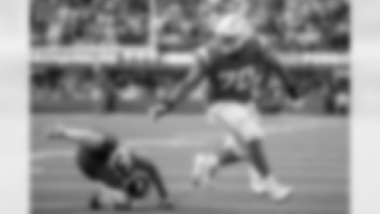 The Los Angeles Chargers play the Cleveland Browns on Sunday, October 10, 2021 at SoFi Stadium in Inglewood, CA.
[FINAL SCORE: LAC 47 - CLE 42]