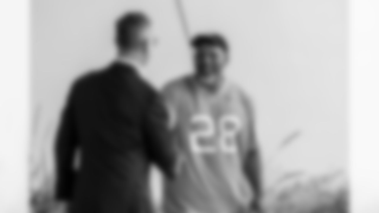 2025 first-round pick Omarion Hampton arrives in L.A. for his first day as a member of the Chargers