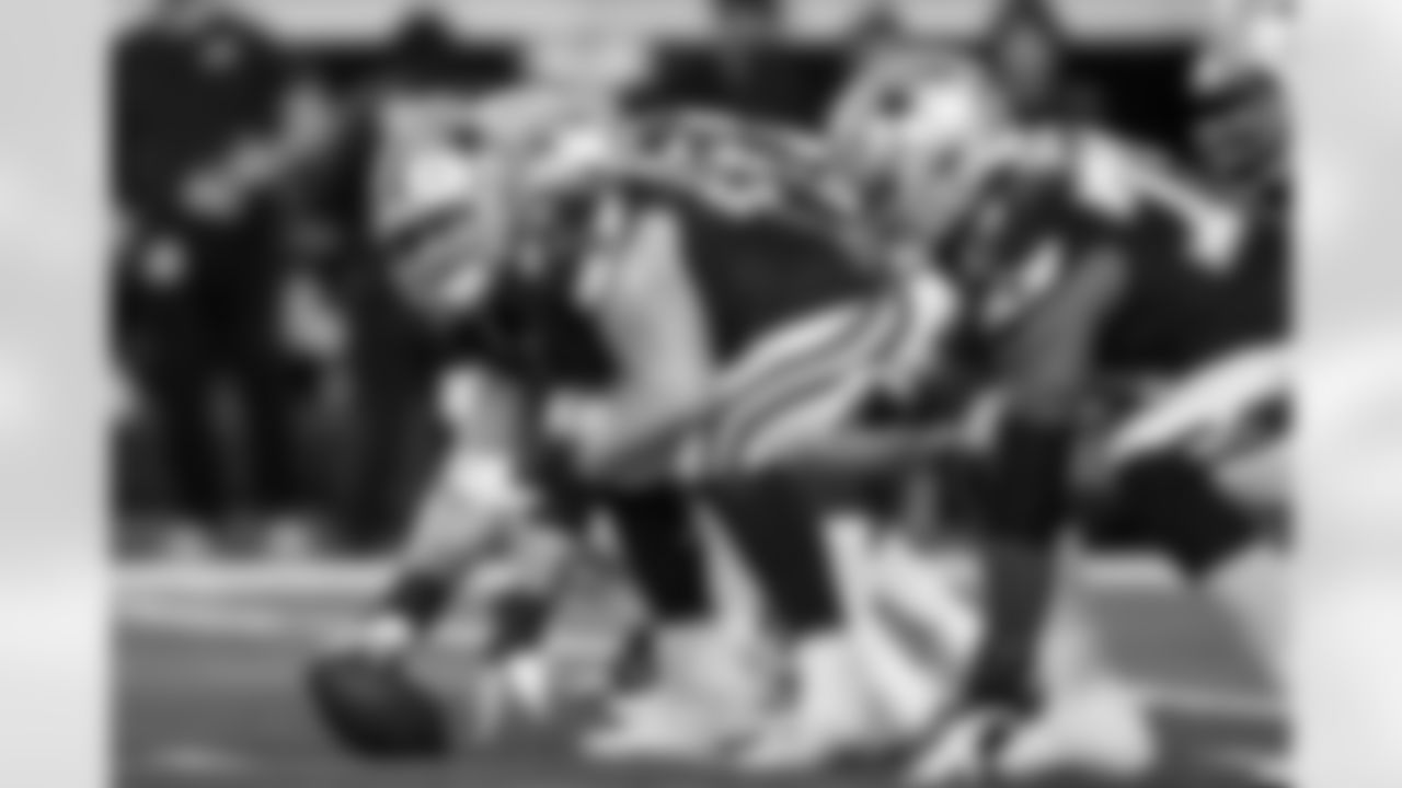 The Los Angeles Chargers signed center Tyler Biadasz.