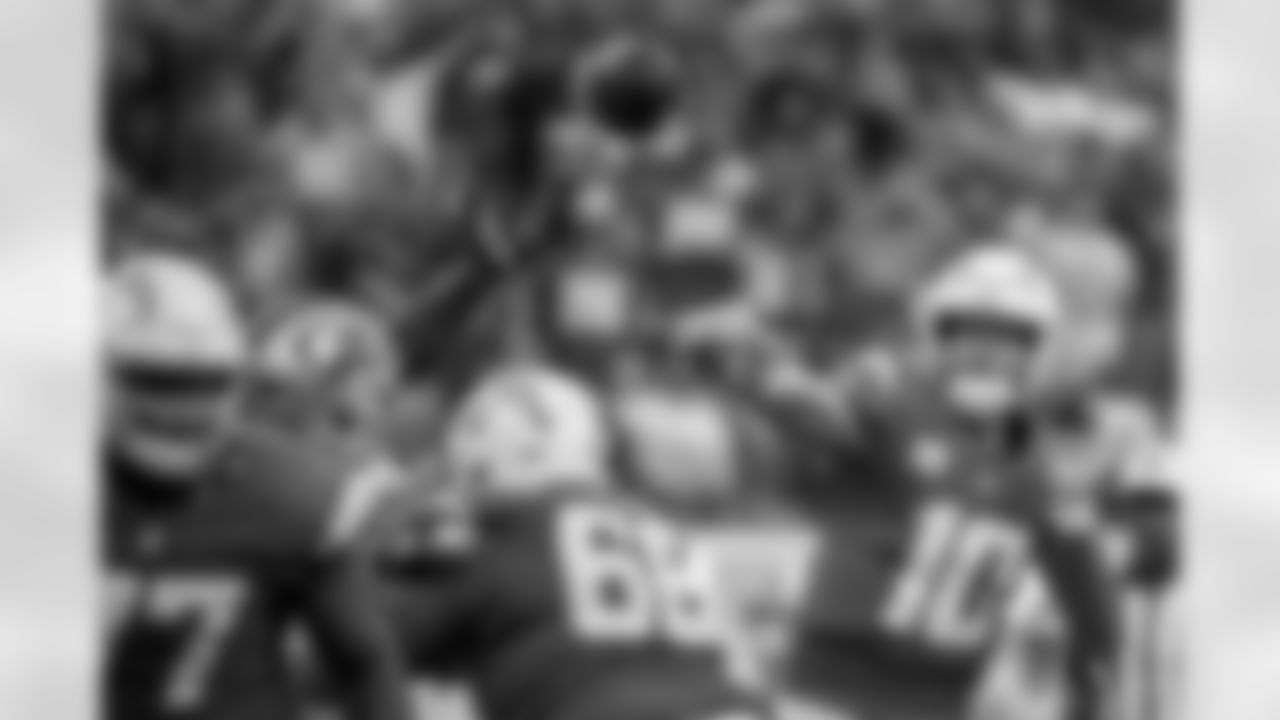 The Los Angeles Chargers play the Detroit Lions on Sunday, November 12, 2023 at SoFi Stadium in Inglewood, CA.
[FINAL SCORE: LAC 38 - DET 41]