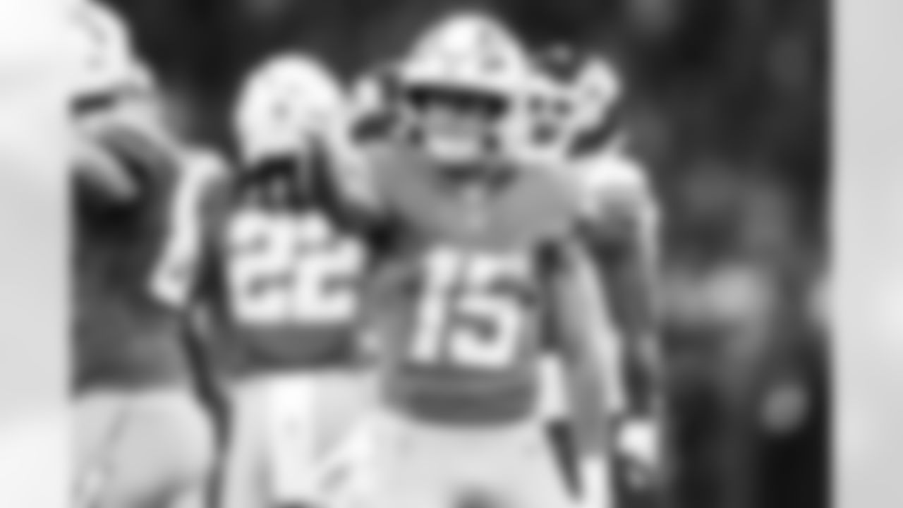 WR Ladd McConkey (15)