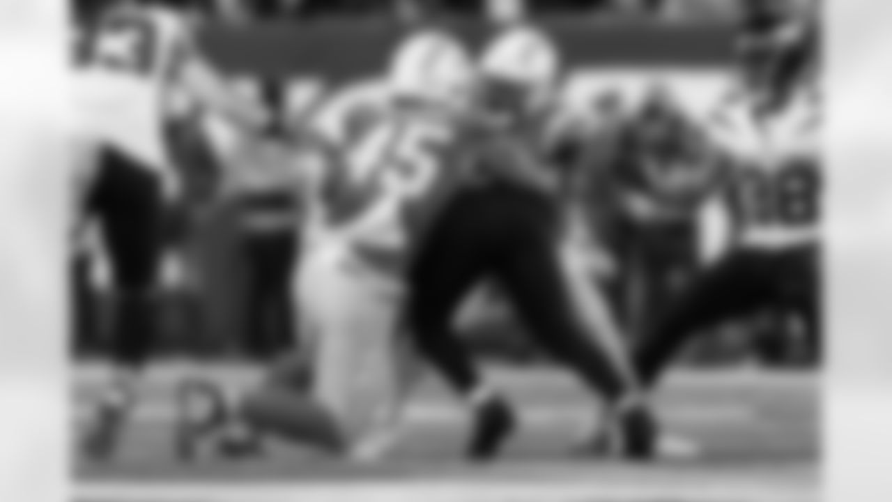 The Los Angeles Chargers play the New York Jets on Monday, November 6, 2023 at MetLife Stadium in East Rutherford, NJ.
[FINAL SCORE: LAC 27 - NYJ 6]