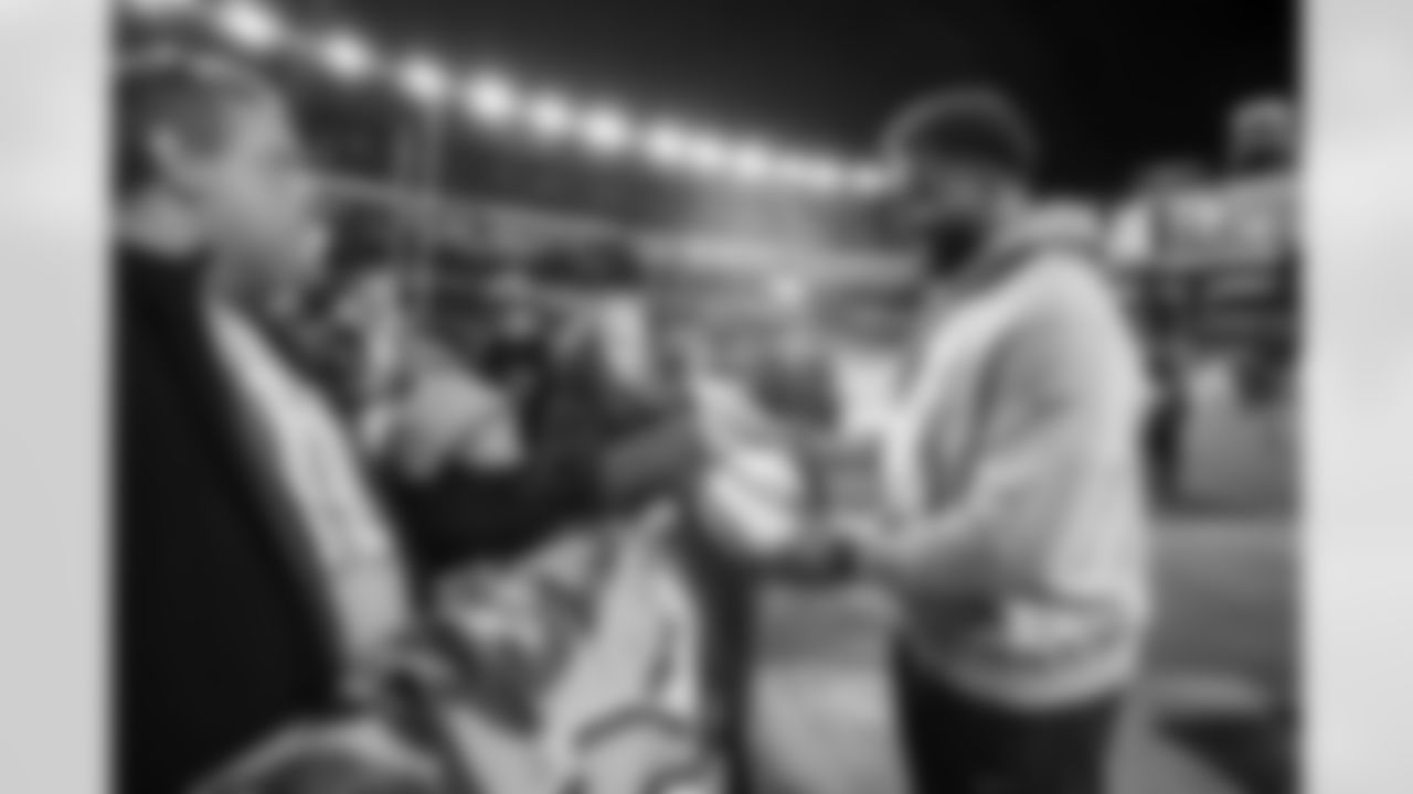 T Rashawn Slater (70)