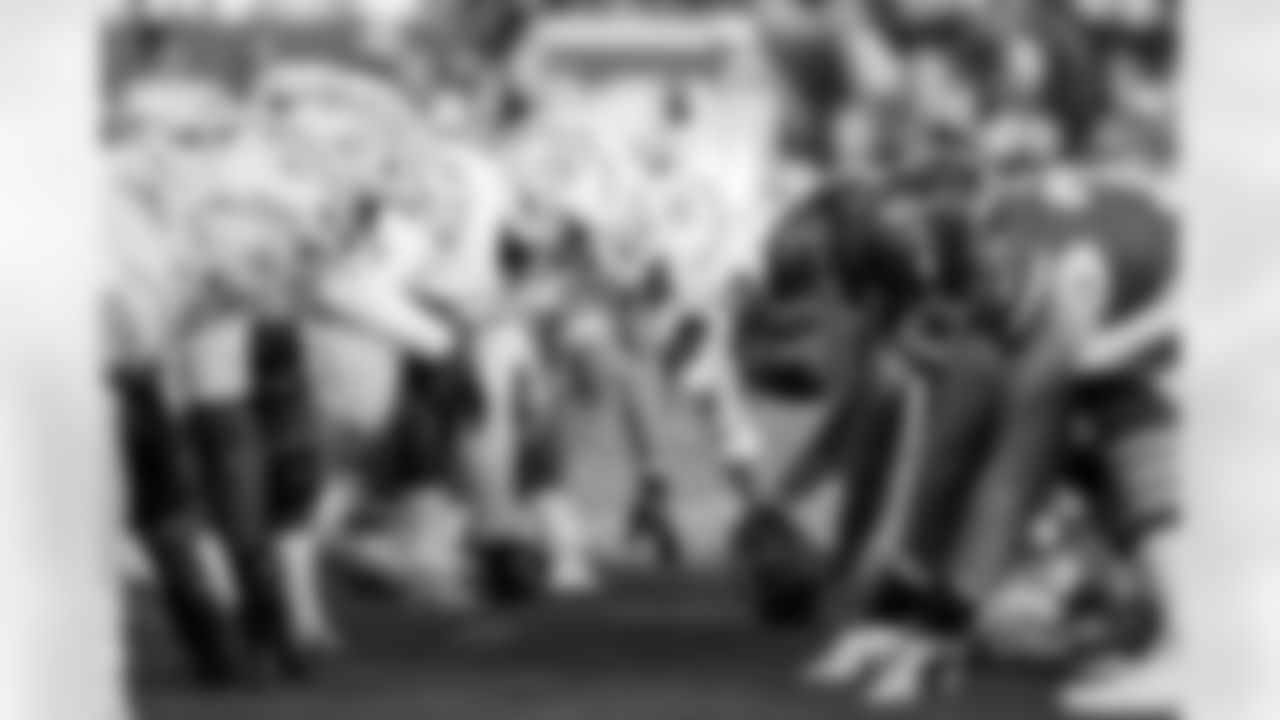 DT Jamaree Caldwell (99)