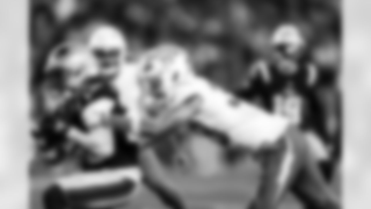 DB Deane Leonard (33)