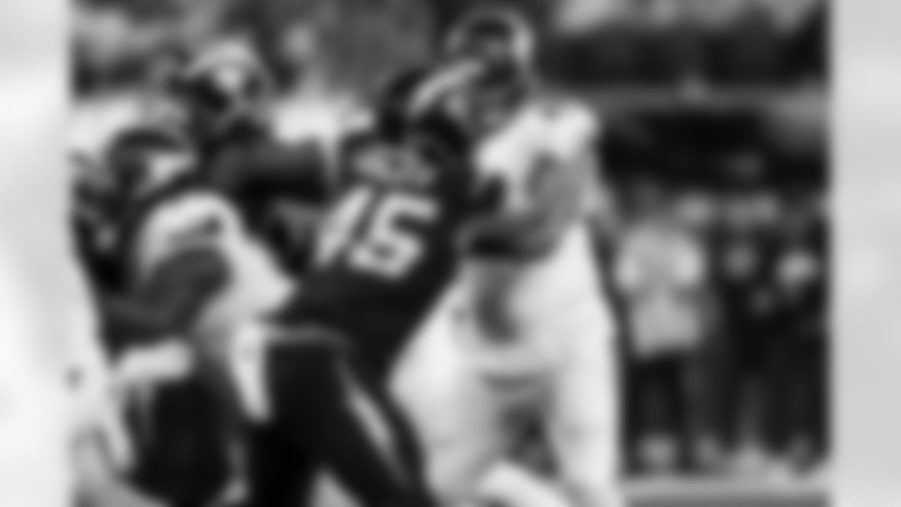 OLB Tuli Tuipulotu (45)