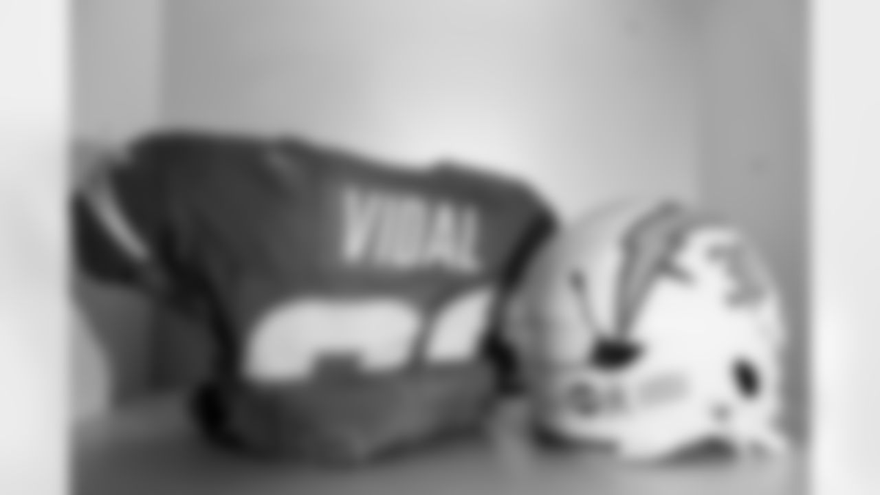 Check out the best shots from the Chargers Week 10 matchup against the Steelers!