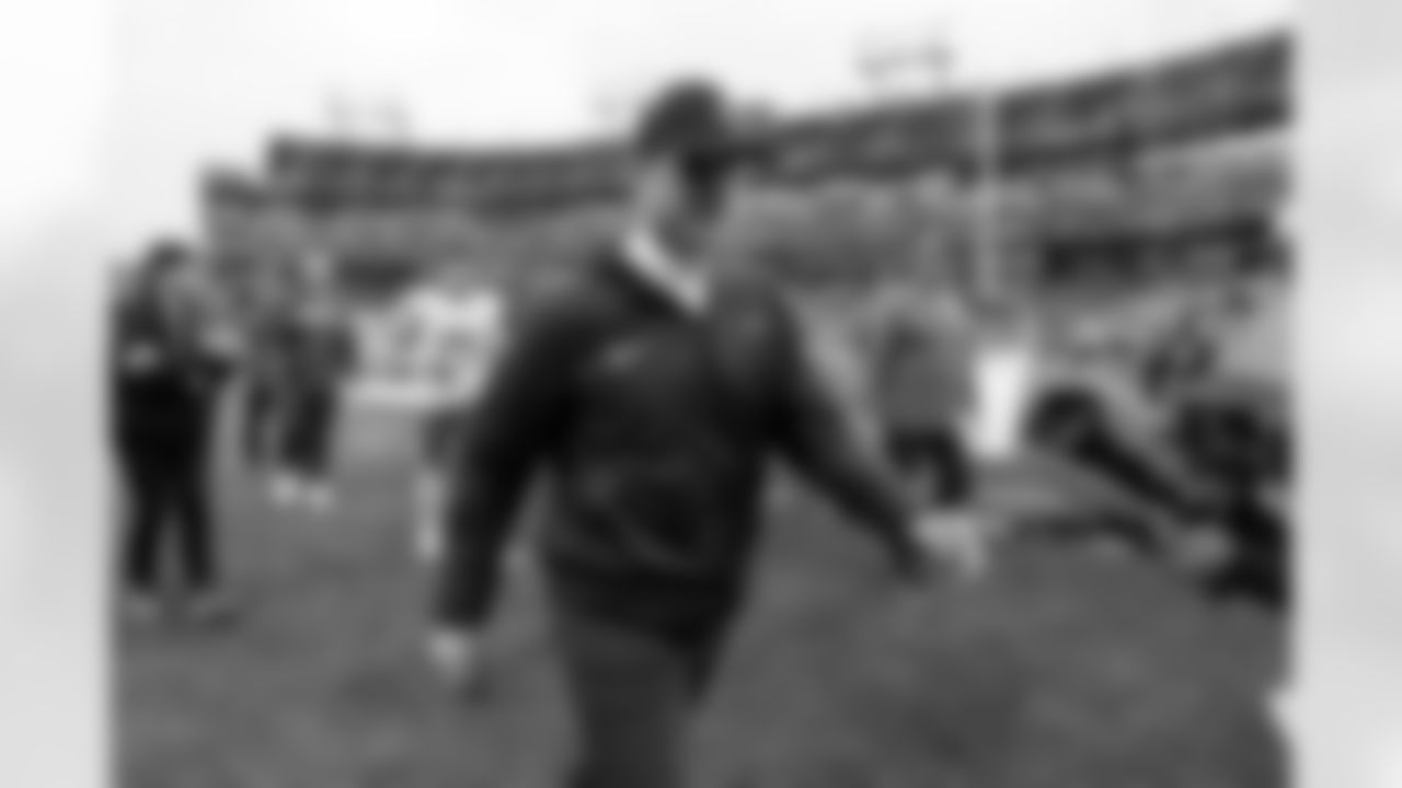 Check out the best shots from the Chargers Week 9 matchup against the Titans!