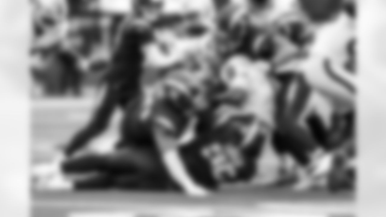 DL Teair Tart (90), DL Justin Eboigbe (92) and LB Denzel Perryman (6)