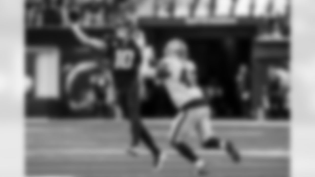 Check out the best shots from the Chargers Week 13 matchup against the Raiders!