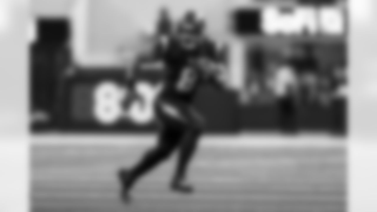 Check out the best shots from the Chargers Week 17 matchup against the Texans!