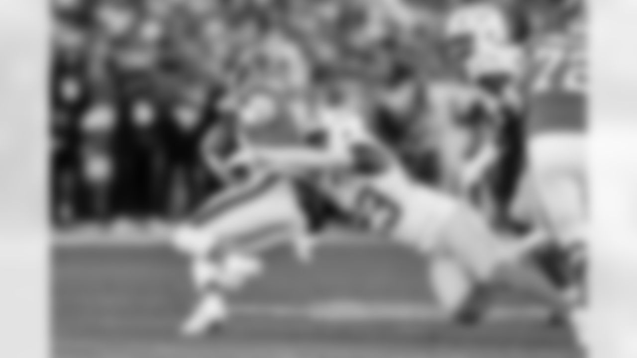 S Tony Jefferson (23)