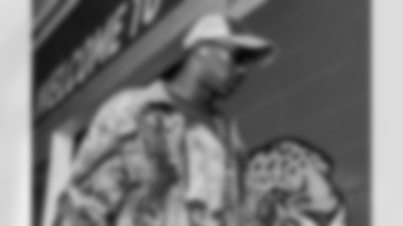 Take a look back at the best photos of the Chargers best arrival fits of the 2025 season.