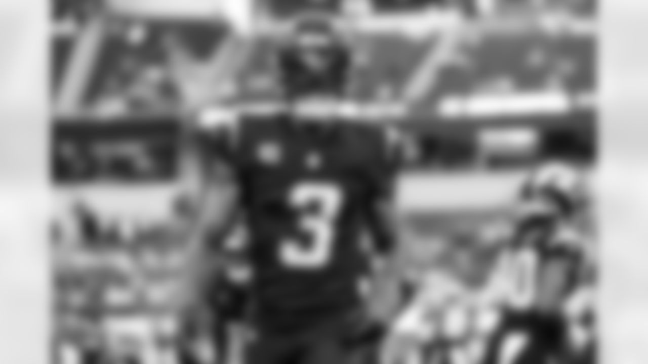 S Derwin James Jr. (3)