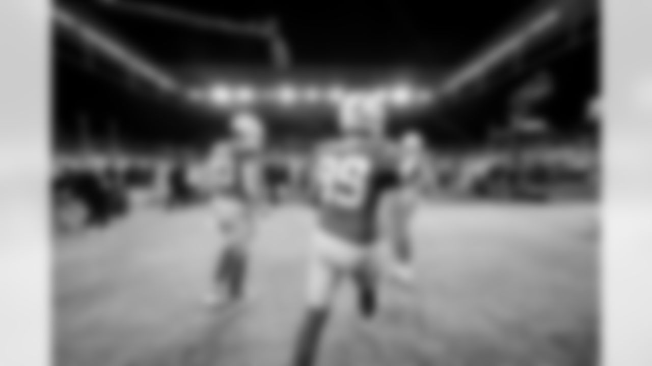 TE Will Dissly (89)