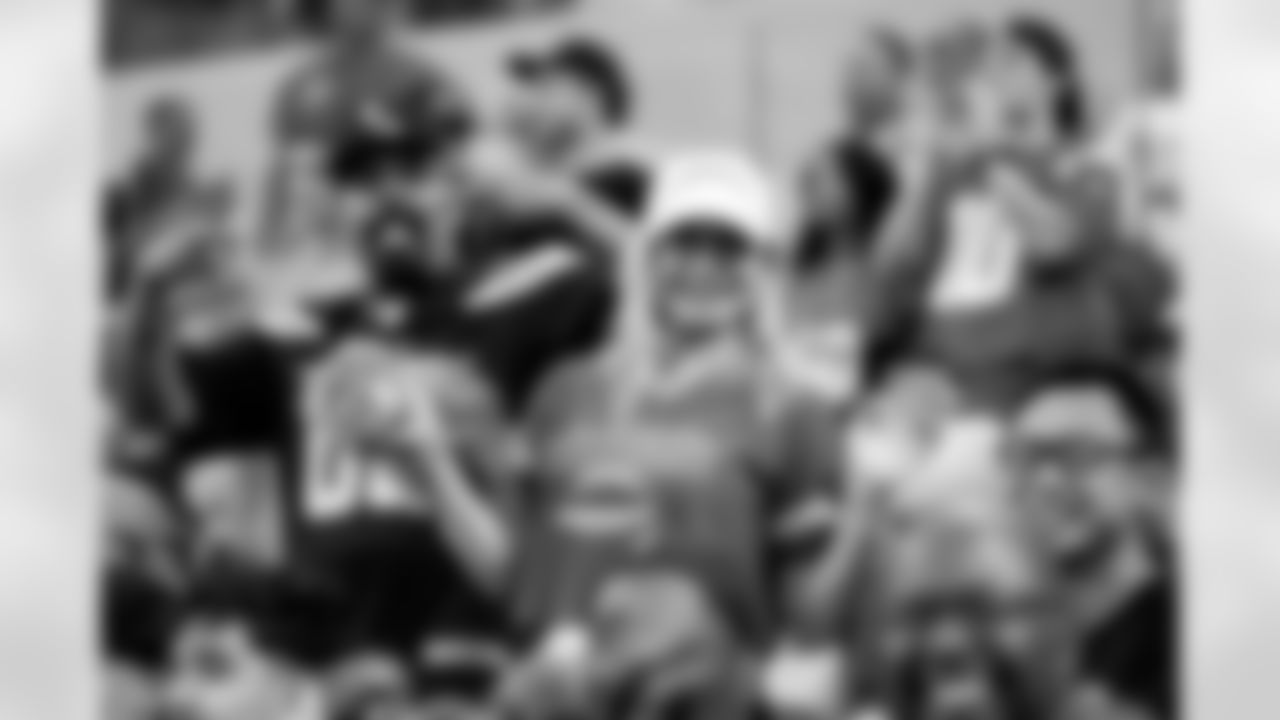Check out some of the best photos of the Bolt Fam getting together at SoFi Stadium as the Chargers take on the Minnesota Vikings in Week 8!