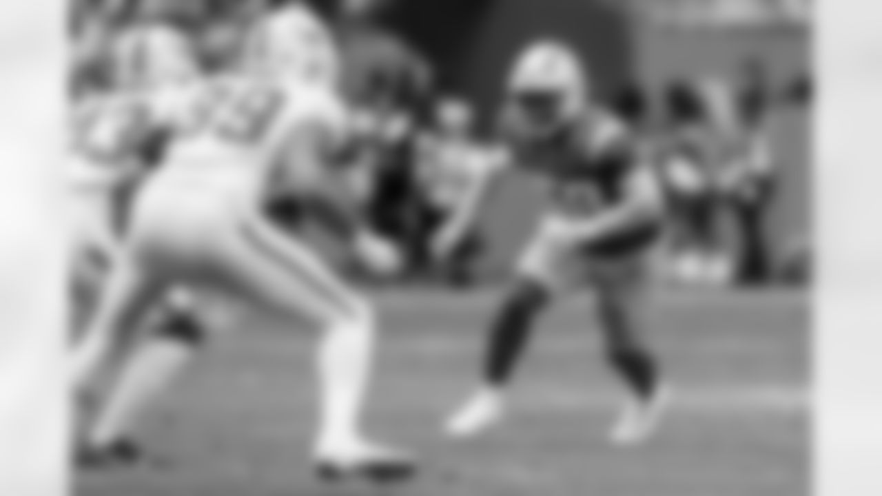 Check out the best shots from the Chargers Week 6 matchup against the Dolphins!