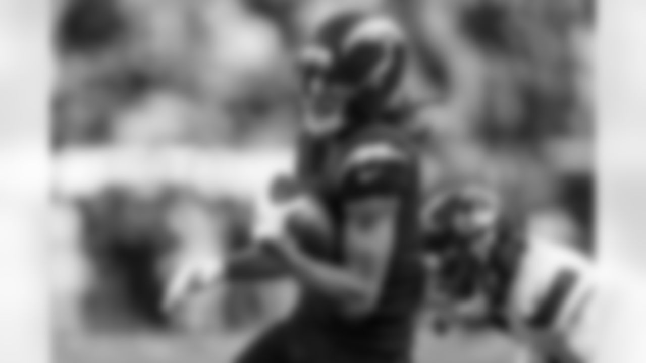 Check out the best shots from the Chargers Week 17 matchup against the Texans!