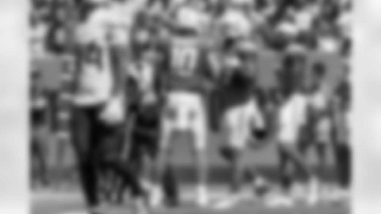 The Los Angeles Chargers play the Tennessee Titans on Sunday, September 17, 2023 at Nissan Stadium in Nashville, TN.
[FINAL SCORE: TEN 27 - LAC 24]