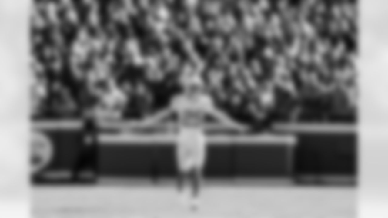 CB Tarheeb Still (29)