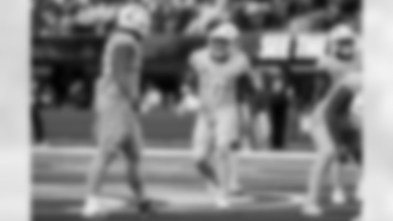 Check out the best shots from the Chargers Week 7 matchup against the Colts!