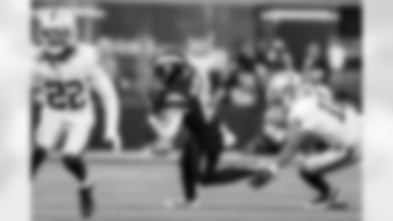 WR Ladd McConkey (15)