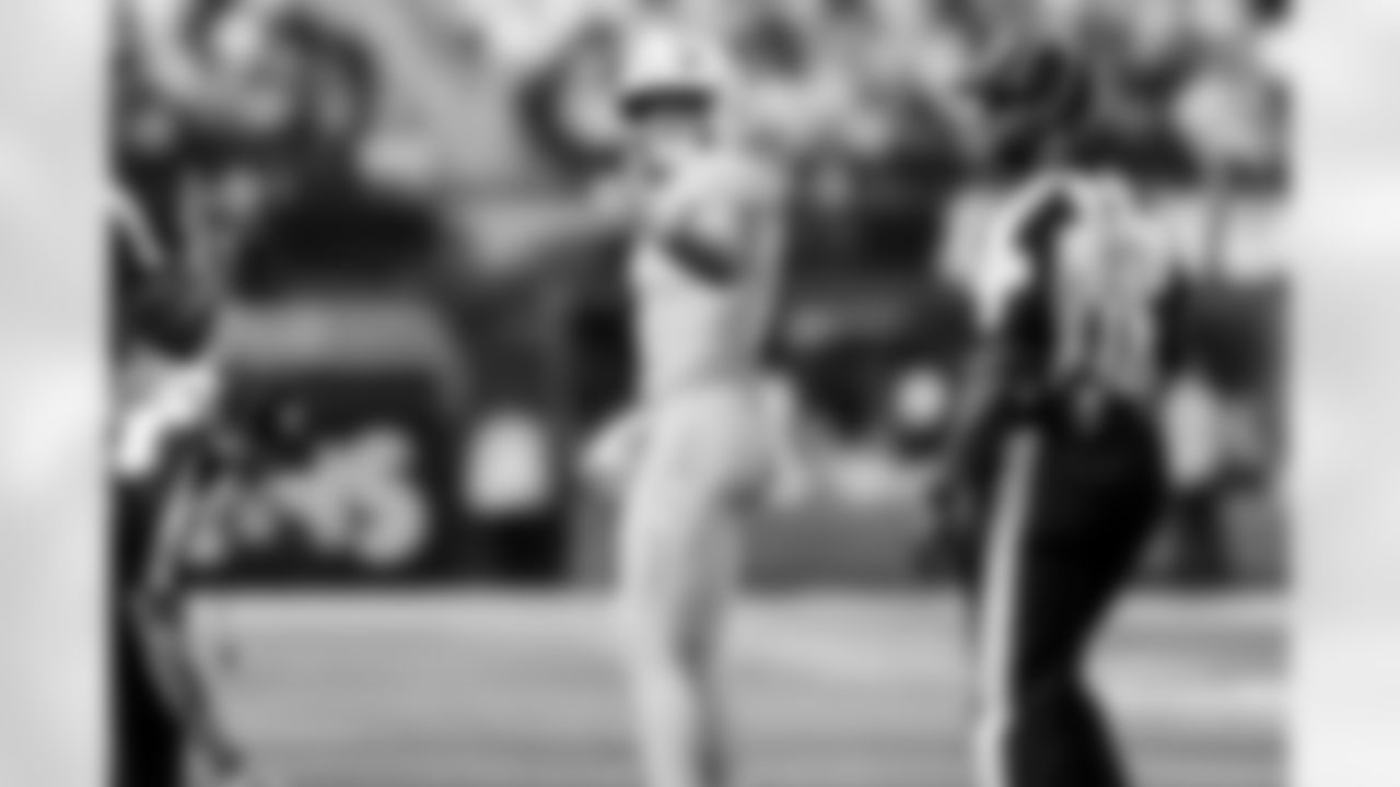 WR Ladd McConkey (15)