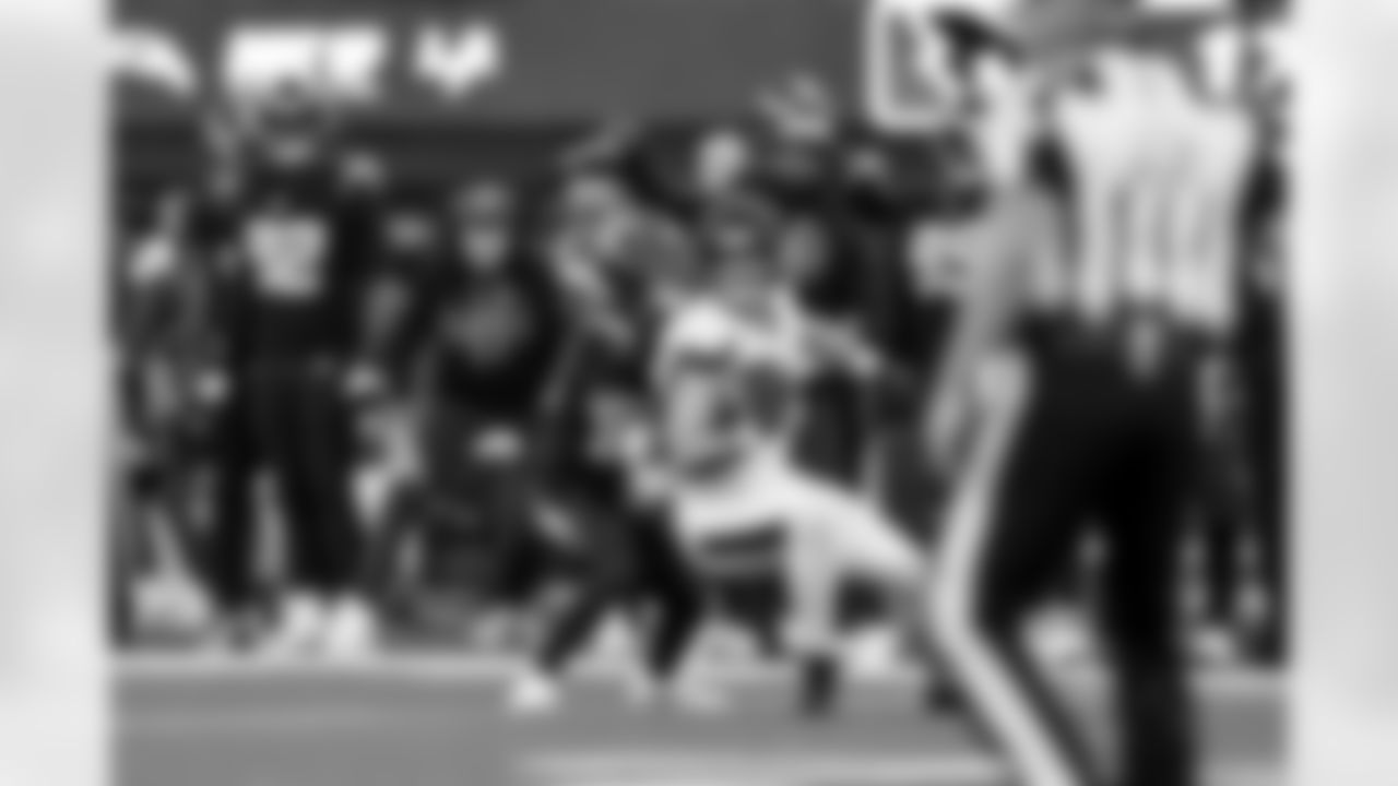 CB Tarheeb Still (29)