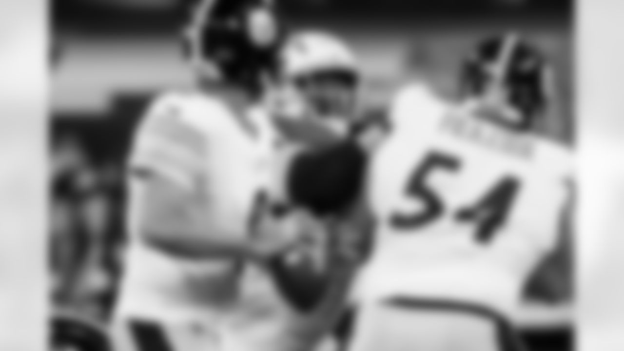 Check out the best shots from the Chargers Week 10 matchup against the Steelers!