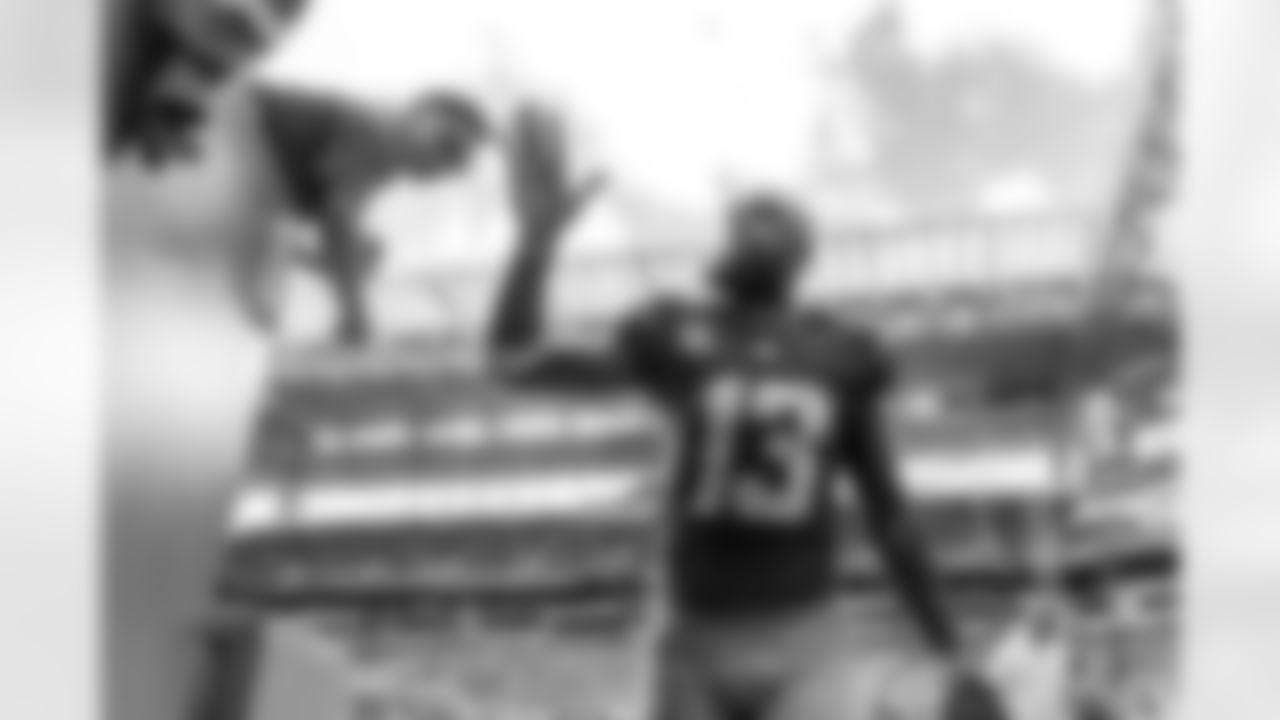 Check out the best shots from the Chargers Week 6 matchup against the Dolphins!