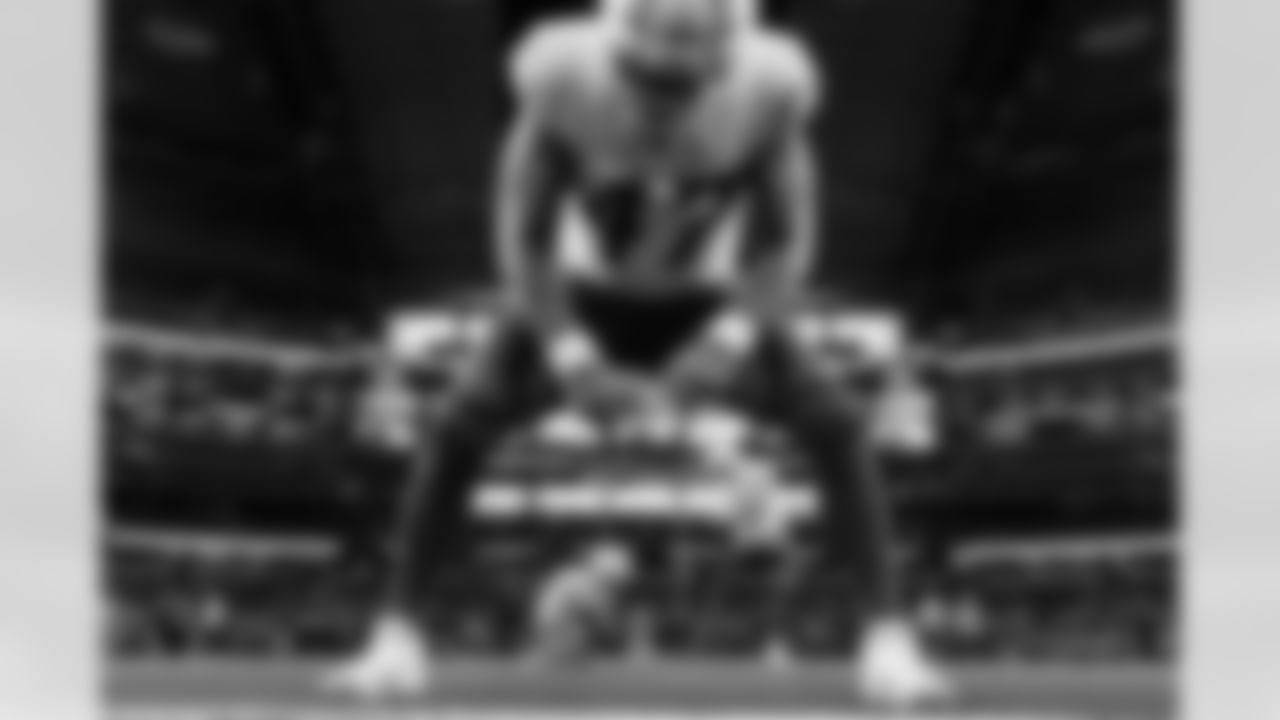 Check out the best shots from the Chargers Week 16 matchup against the Cowboys!