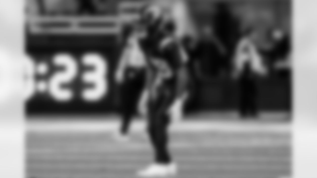 Check out the best shots from the Chargers Week 8 matchup against the Vikings!