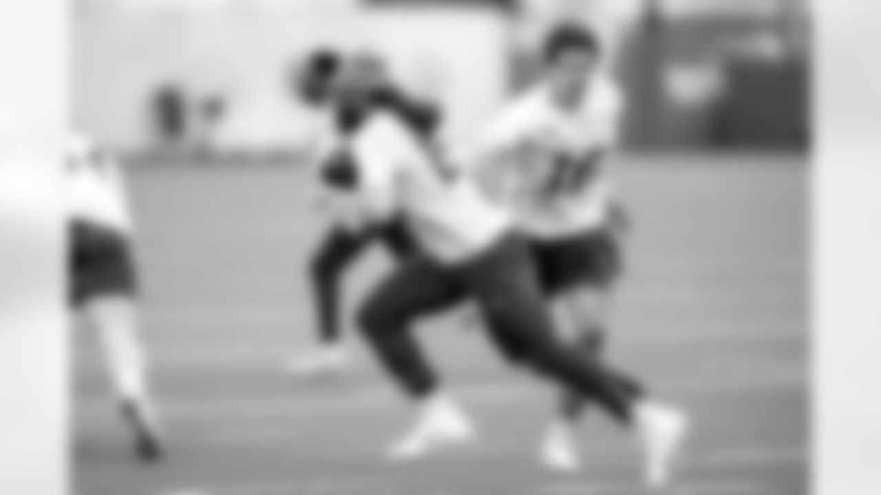 Los Angeles Chargers players participate in Phase 2 of the offseason program on Monday, May 5, 2025 at The Bolt in El Segundo, CA.