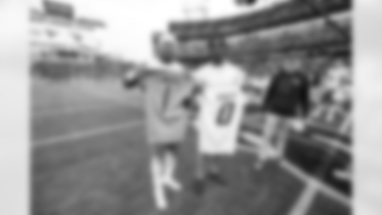 LB Daiyan Henley (0)