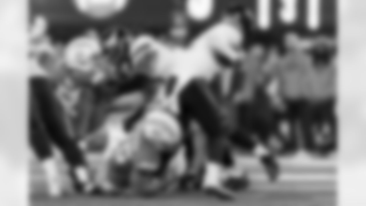 The Los Angeles Chargers play the New York Jets on Monday, November 6, 2023 at MetLife Stadium in East Rutherford, NJ.
[FINAL SCORE: LAC 27 - NYJ 6]