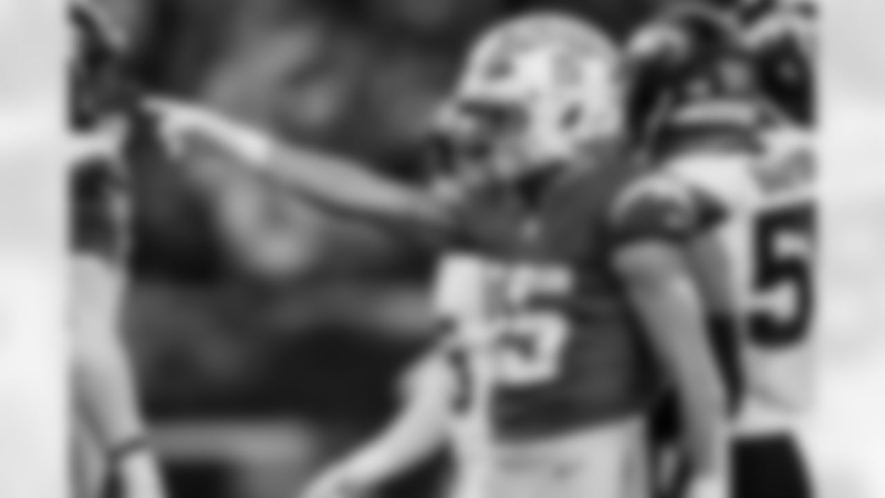 The Los Angeles Chargers play the Denver Broncos on Thursday, December 19, 2024 at SoFi Stadium in Inglewood, CA.
[FINAL SCORE: LAC 34 - DEN 27]