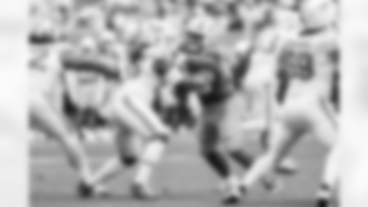 OLB Tuli Tuipulotu (45)