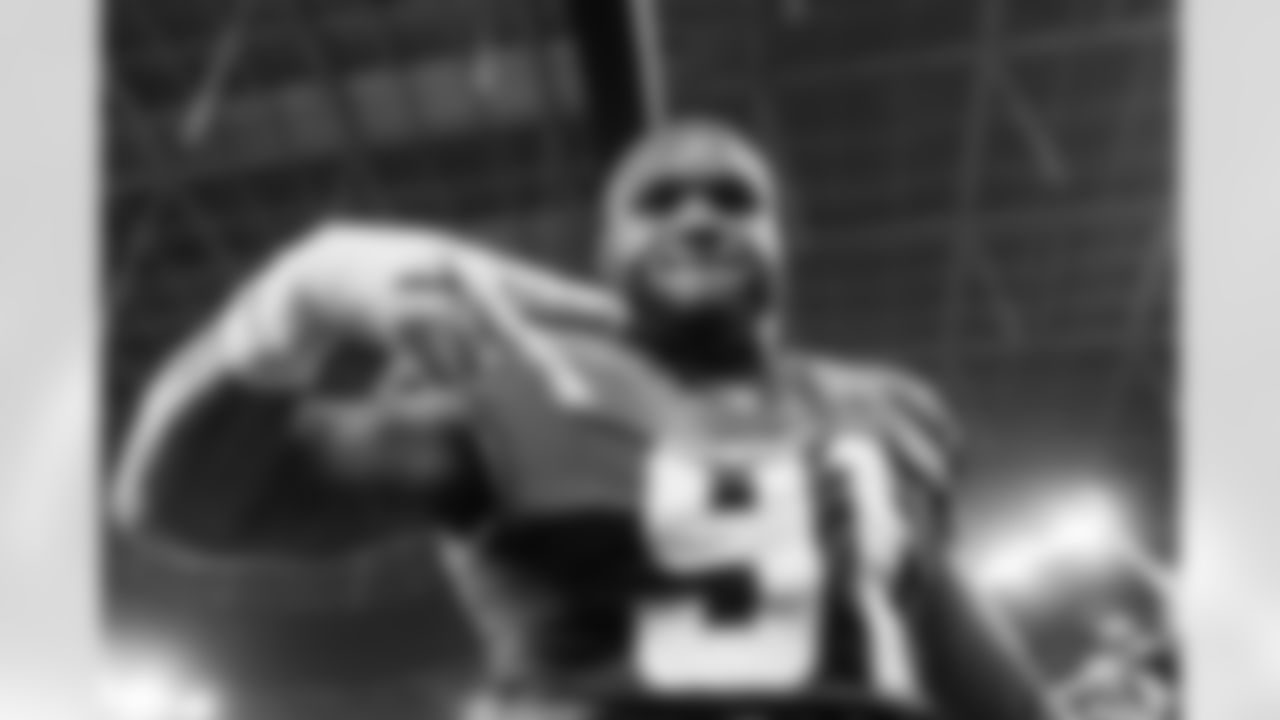 DL Da'Shawn Hand (91)