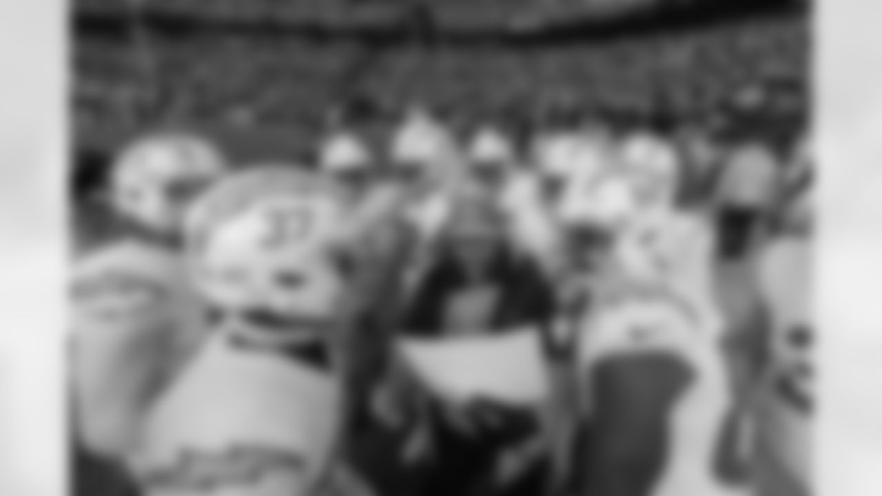 The Los Angeles Chargers play the Denver Broncos on Sunday, December 31, 2023 at Empower Field at Mile High in Denver, CO.
[FINAL SCORE: DEN 16 - LAC 9]