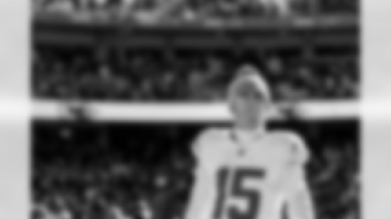 Check out the best shots from the Chargers Week 15 matchup against the Chiefs!